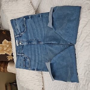 5 pocket Forever 21 distressed high rise jeans size 30
